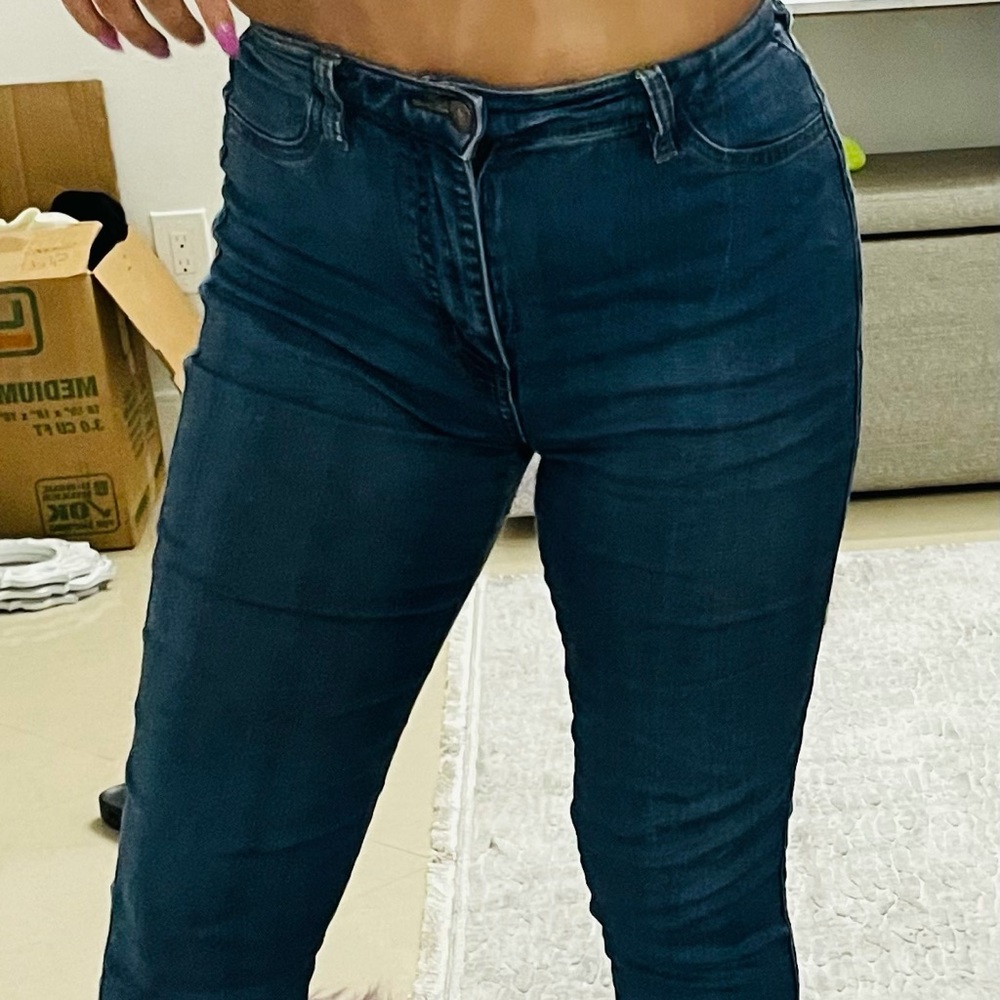 High waisted jeans
